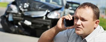 calling a lawyer after an accident